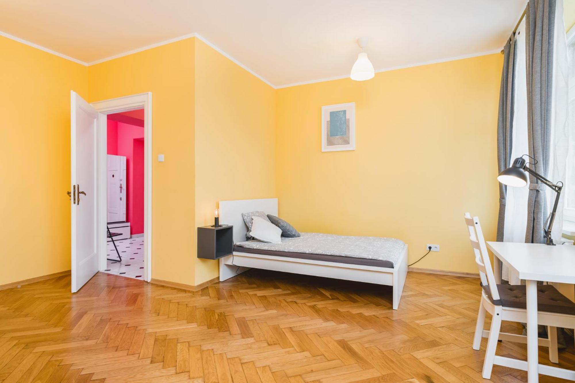 Modern Urban Escape - Old Town Apartment - By Upstairs Kraków Zewnętrze zdjęcie